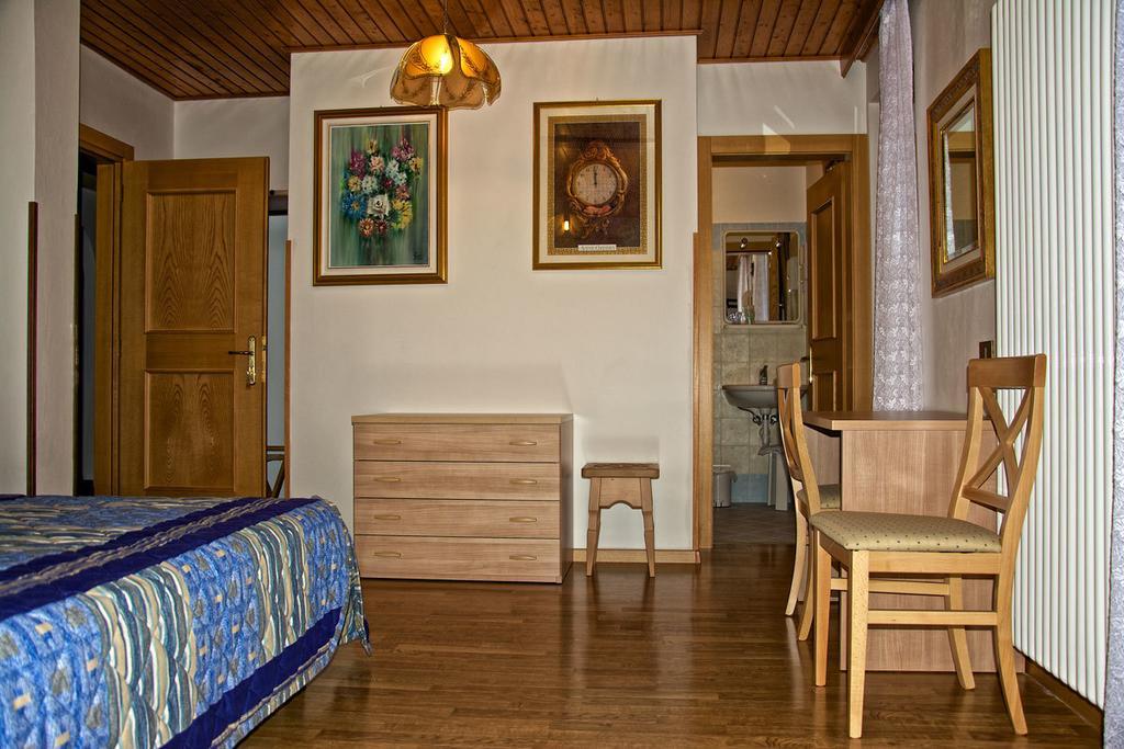 Albergo Ristorante Iris เอารอนโซ ดิ คาโดเร ห้อง รูปภาพ